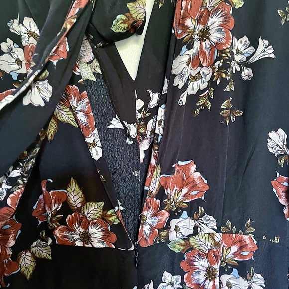 Zara Black Floral Jumpsuit - Picture 6 of 7